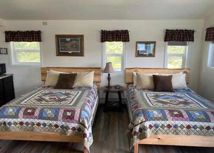 Bears Den Alaska Lodging